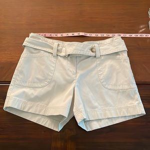 Brand new high hip Off-White Shorts with Belt, by Ann Taylor Petites